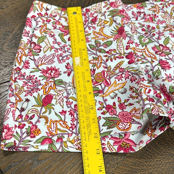 NWOT LOFT™️ Women's Size 0 'THE RIVIERA SHORT' Stretch Bright Floral Shorts - Picture 11 of 14